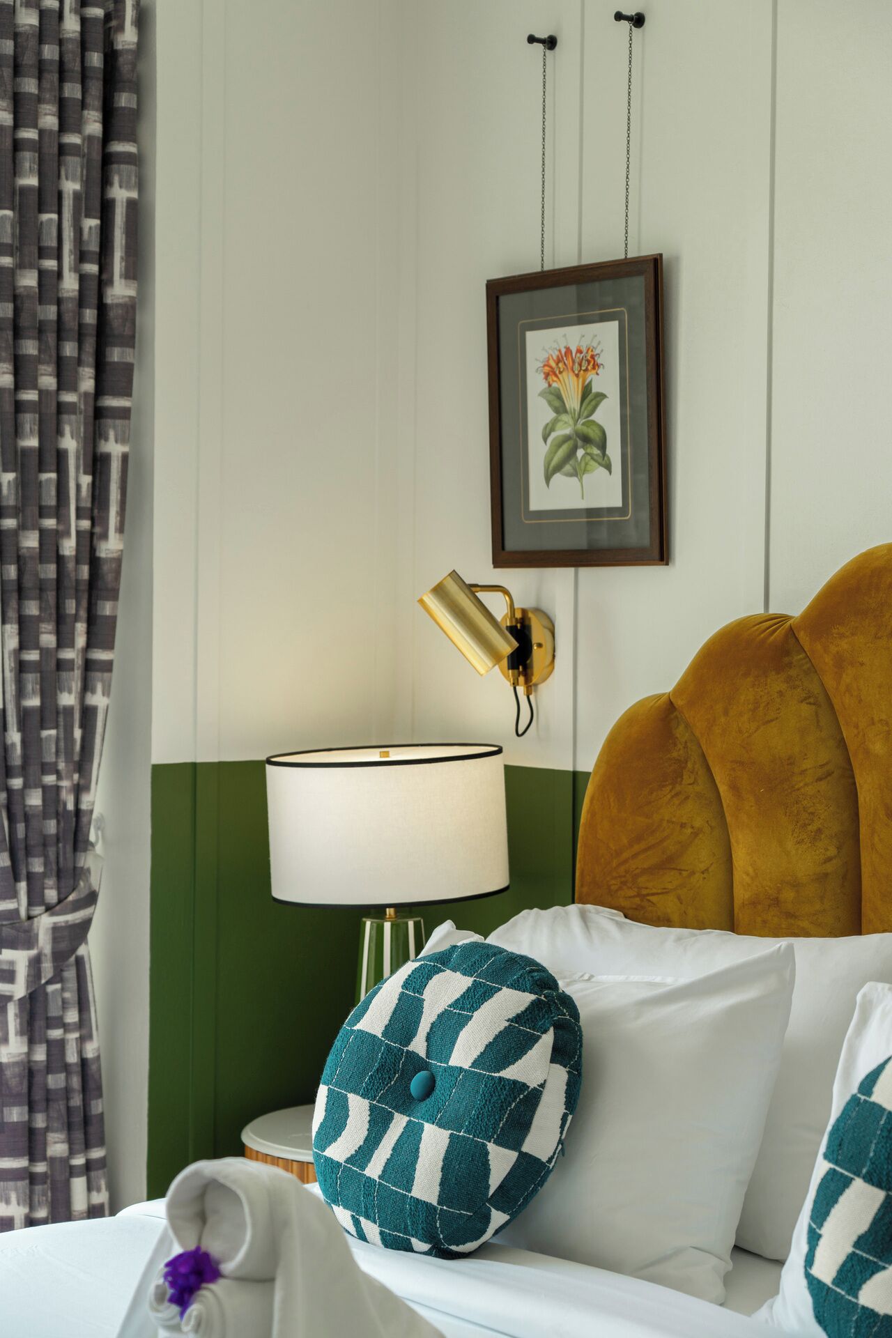 One-bedroom Lagoon Suite Villa (Free Drop-off Airport Transfer) | In-room safe, laptop workspace, blackout drapes, iron/ironing board