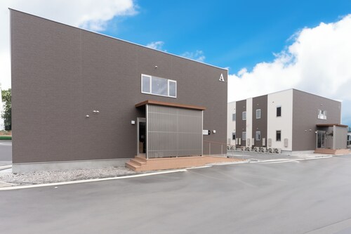 QUEENDOM KARATSU HOTEL