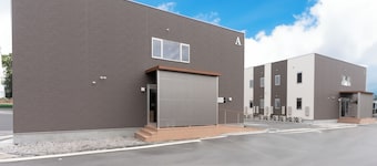 QUEENDOM KARATSU HOTEL