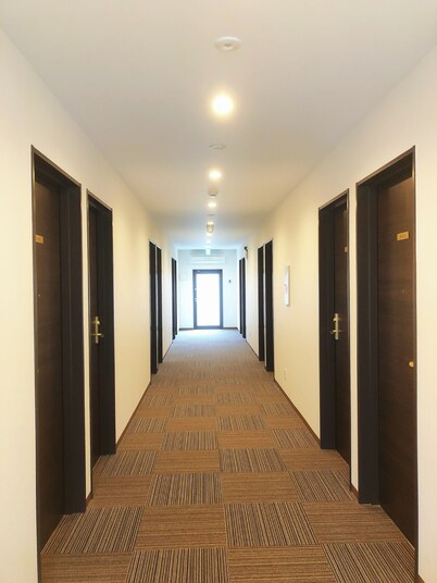 QUEENDOM KARATSU HOTEL