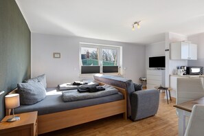 Télévision, chaîne hi-fi