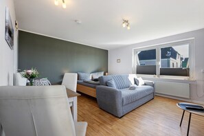 Télévision, chaîne hi-fi