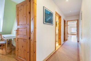 Interior - Holiday Apartment 'Fewo Erika' with Private Terrace, Private Garden and Wi-Fi (Pellworm)