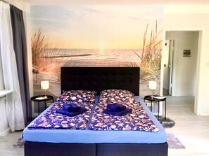 2 makuuhuonetta, silitysrauta/-lauta, ilmainen Wi-Fi, vuodevaatteet