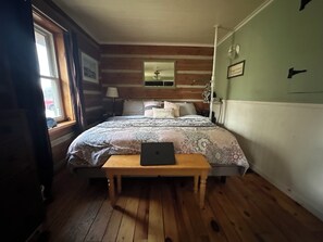 3 chambres, fer et planche à repasser, Wi-Fi, draps fournis