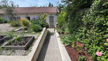 Enceinte de lâhĂ©bergement