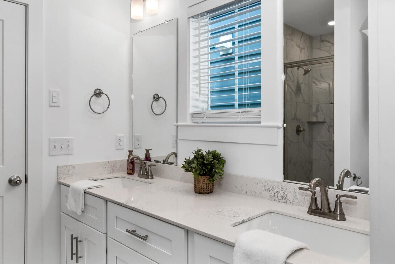 Hårføner og håndklær