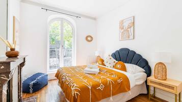 1 slaapkamer, een strijkplank/strijkijzer, wifi, beddengoed