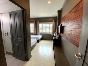 ダブルルーム | アイロン / アイロン台、WiFi (無料)