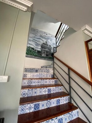 Interior - Patuxay Place  (Vientiane)