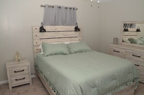 2 chambres, fer et planche à repasser, Wi-Fi, draps fournis