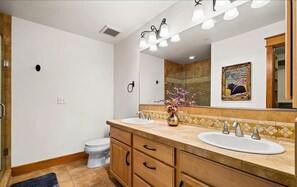 Hair dryer, towels
