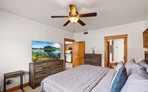 2 bedrooms, desk, iron/ironing board, free WiFi
