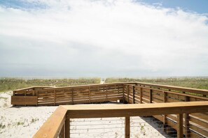 Property grounds - Steps to Beach-Hilton Head Condo-Pet Friendly (Hilton Head Island)