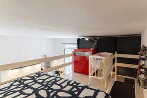 1 chambre, fer et planche Ă repasser, Wi-Fi, draps fournis