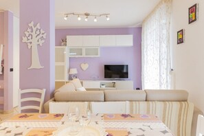 Living area - GuestHost - Nice 80 sqm apartment on two levels, perfect for 2 people, located on the first floor of a semi-detached house WITHOUT a lift (stairs to access it). The accommodation is located in San Martino, a quiet and peaceful neighborhood where you can  (Pescara)