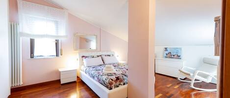 1 makuuhuone, silitysrauta/-lauta, Wi-Fi, vuodevaatteet