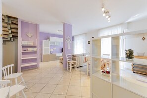 Interior - GuestHost - Nice 80 sqm apartment on two levels, perfect for 2 people, located on the first floor of a semi-detached house WITHOUT a lift (stairs to access it). The accommodation is located in San Martino, a quiet and peaceful neighborhood where you can  (Pescara)