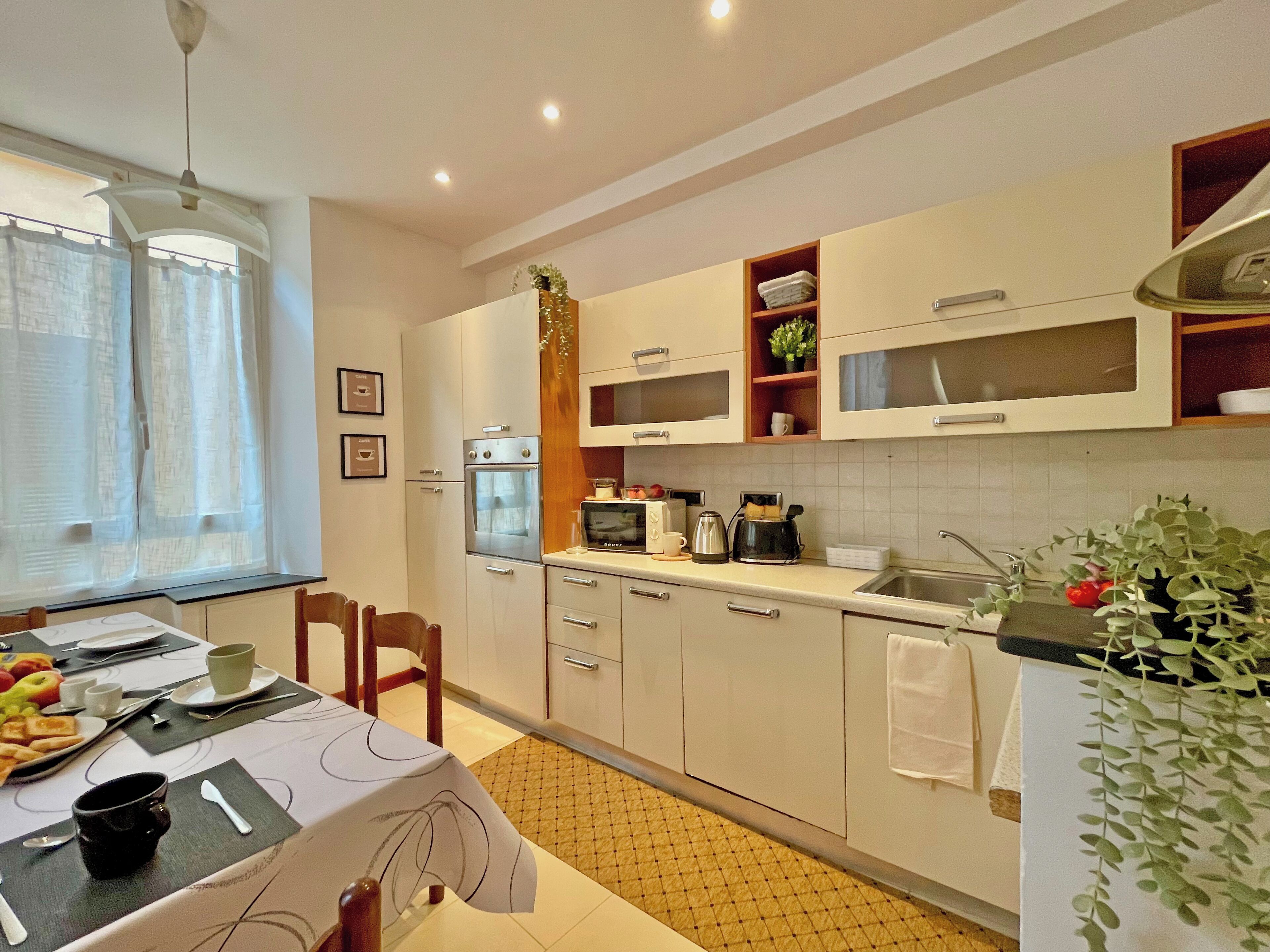 Appartamento familiare | Cucina privata | Frigorifero, microonde, forno, piano cottura