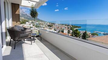 Departamento familiar, balcón, vista al mar | Balcón