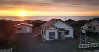 Extremely Central | King Size Beds | Modern Home - KK7622, Centrally Located | King Size Beds | Mode