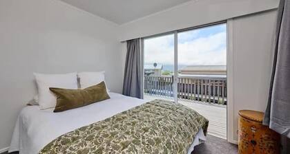 Central Location | Mountain Views | Warm - KK5436, Central Location | Mountain Views | Sunny