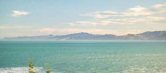 Private | Expansive Ocean and Mountain Views - KK2140, Private | Expansive Ocean and Mountain Views