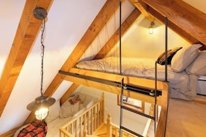 4 bedrooms, iron/ironing board, WiFi, bed sheets - Outdoor Tubs | Location | Elevated Tranquillity - ML74186 (Mount Lyford Village)