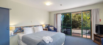 Central | Affordable | Queen Studio 2 - KK521122, Central Location | Affordable | Queen Studio