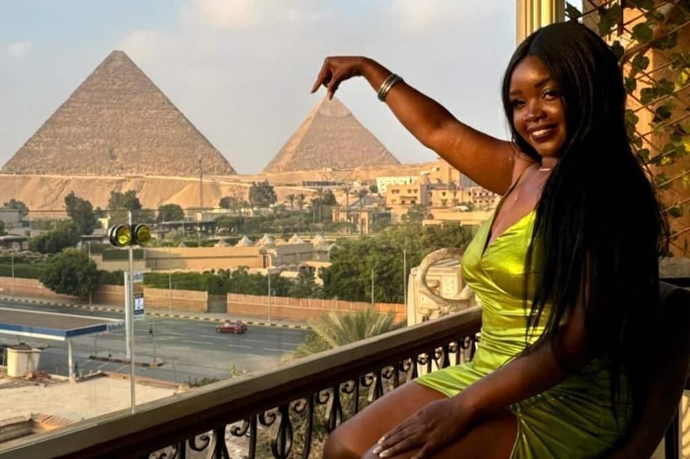 Unique pyramids view inn