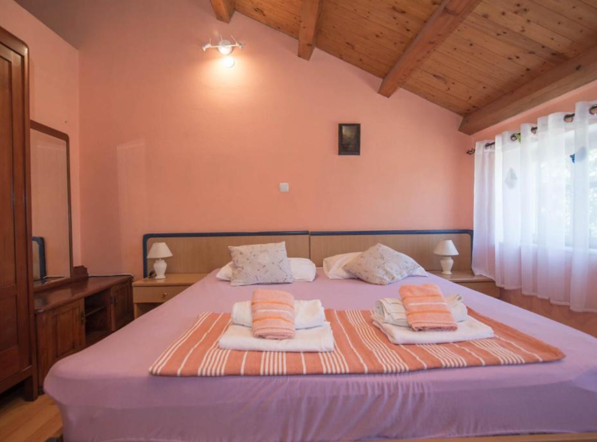 Appartement (2 Bedroom) | 6 chambres, lits bébé (en supplément), Wi-Fi gratuit