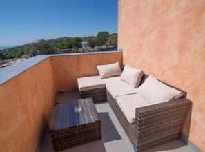 Apartment (Apartment with Balcony) | Balkon