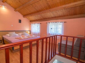 Apartment (Two Bedroom) | 6 Schlafzimmer, Babybetten, kostenloses WLAN