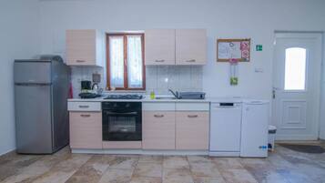 Fridge