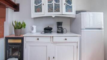 Apartment (2 Bedroom) | Private kitchen | Fridge