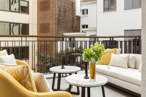 Junior Suite (Deluxe)