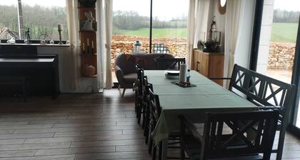 Grande Maison Confortable à la Campagne. Idéal Pour les Retrouvailles en Famille