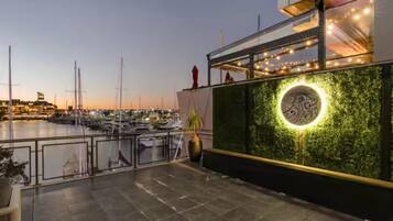 Luxury Apartment, Balcony, Marina View | Terrace/patio