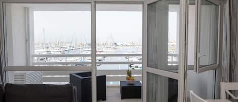 Apartment | Terrace/patio