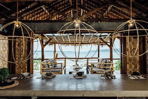 Panoramic Studio Suite, Kitchen, Sea View | Private kitchen | Electric kettle