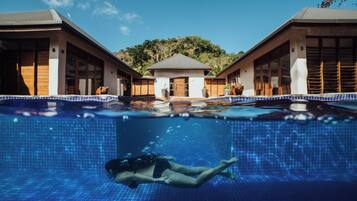 2 outdoor pools, sun loungers