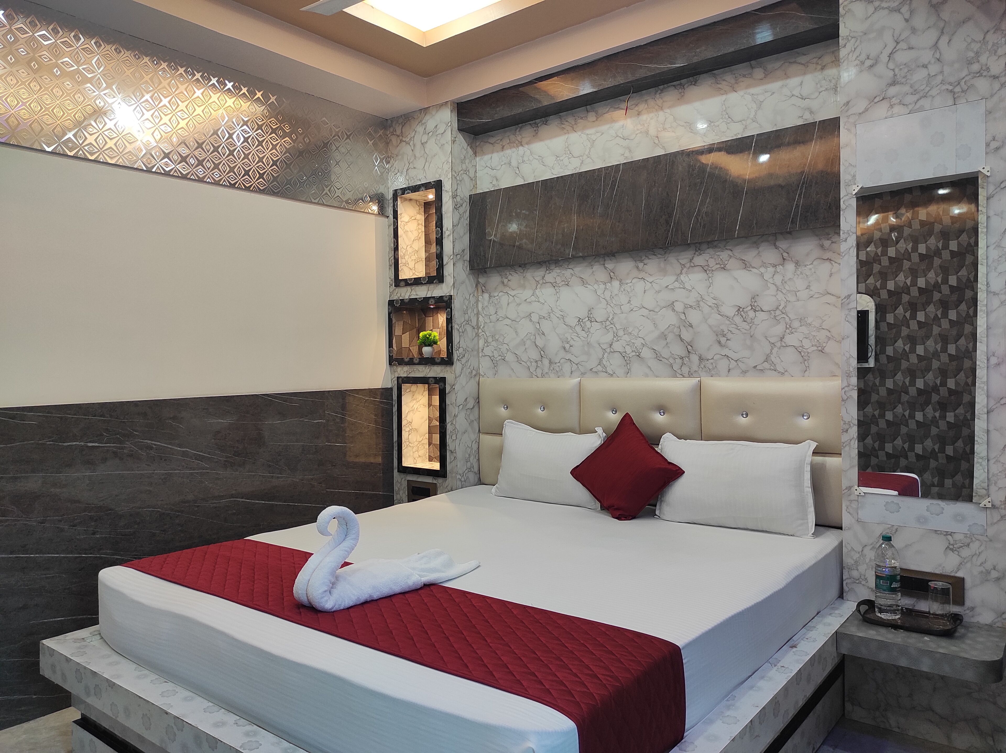 スーペリア ルーム | 高級寝具、デスク、ノートパソコン用作業スペース、ベッドシーツ