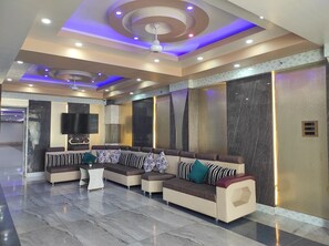 Lobby sitting area - Hotel Royal Palace (Nagaon)