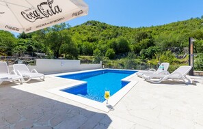 Outdoor pool - Holiday home Jelena with private pool (Blato na Cetini)