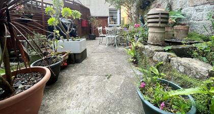Charming 2 Bed House Central Penzance