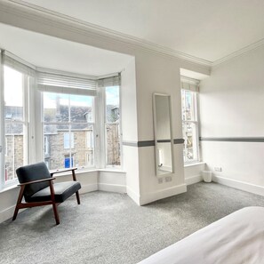 5 bedrooms