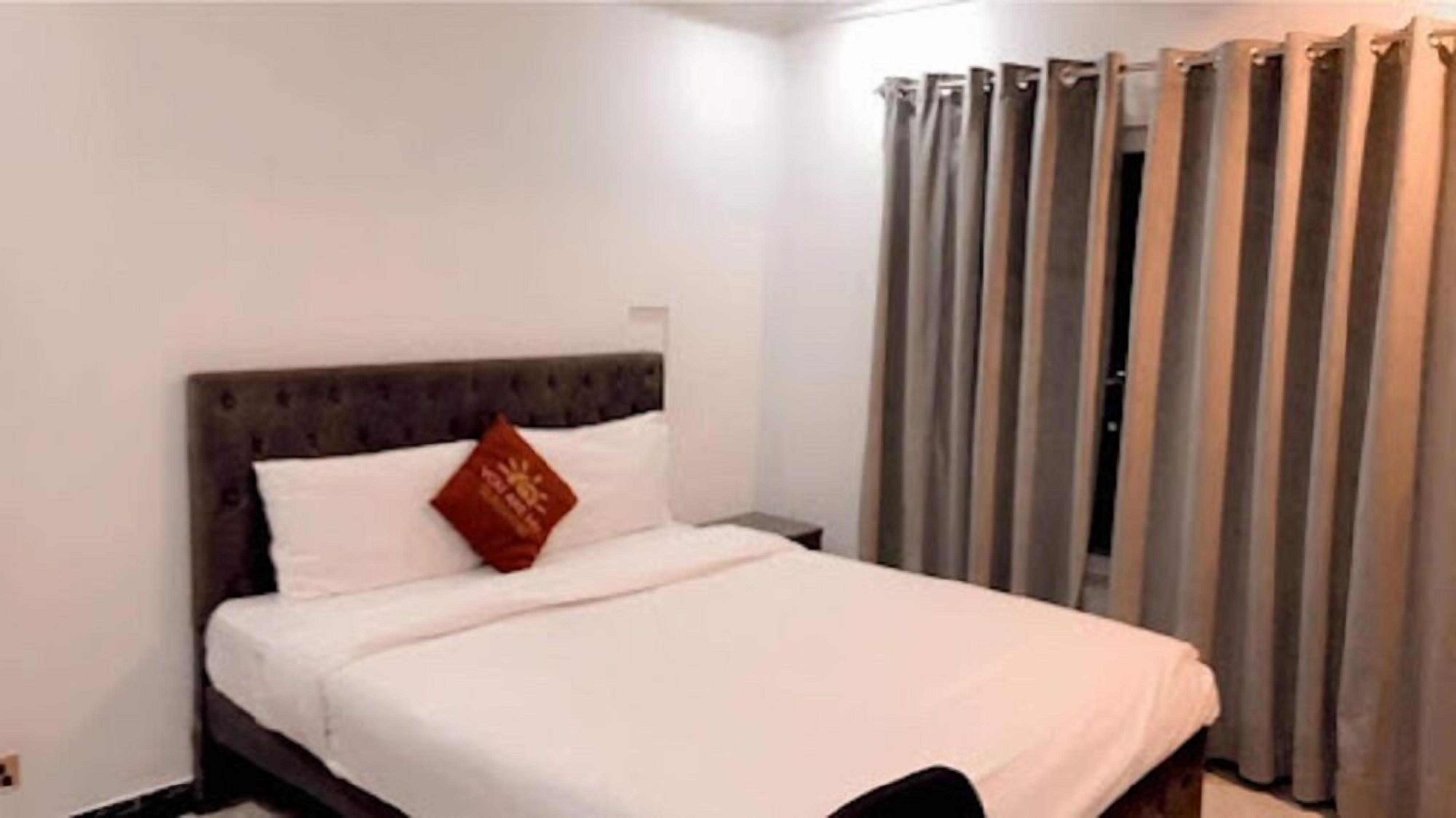 Double or Twin Room | Free WiFi