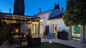 Exterior - Toulon Sunny Family Vacation Villa with Garden near Var Beaches (Toulon)