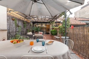 Superior Apartment | Terrace/patio - BnButler - Pontaccio 4 con terrazzo (Milan)