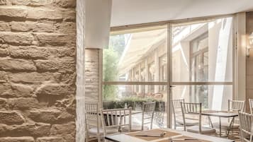 Colazione a buffet inclusa, servita tutte le mattine